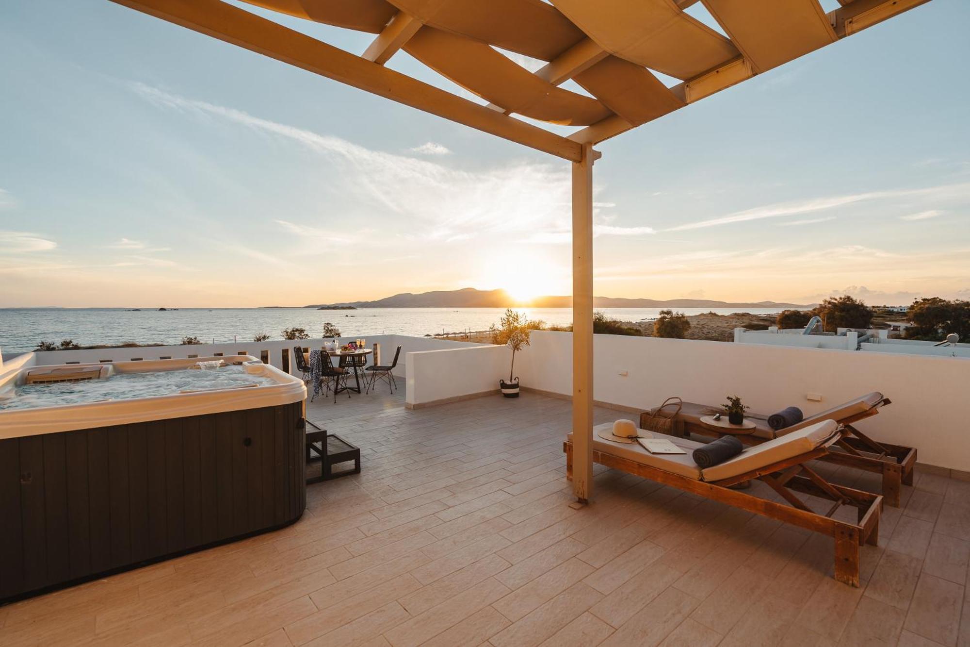 Almiriki Naxos Beachside Living Plaka  Exterior photo